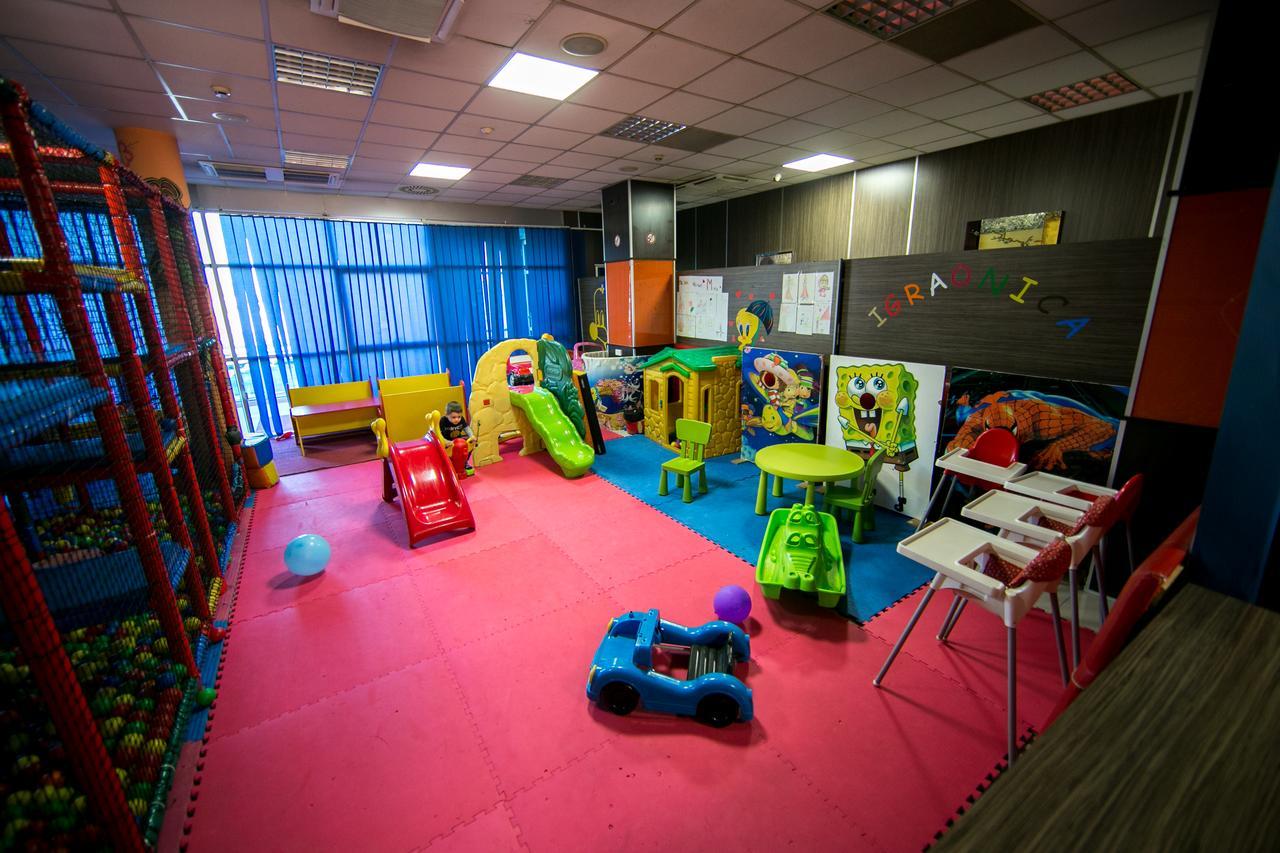 Hotel Fortuna Banja Luka Luaran gambar