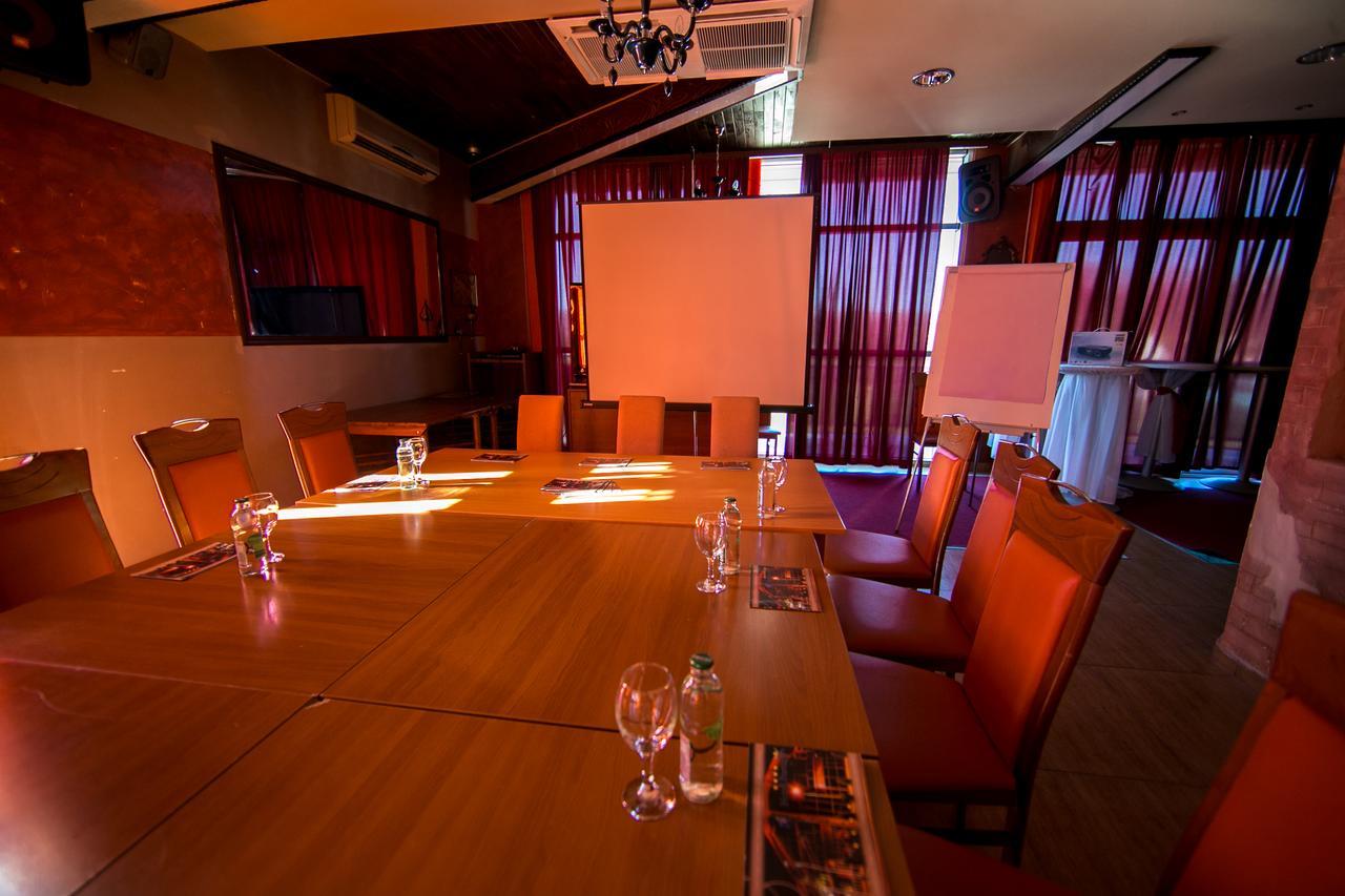 Hotel Fortuna Banja Luka Luaran gambar